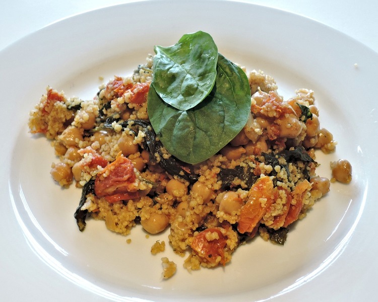 Couscous Risotto with Chickpeas and Peppers Recipe